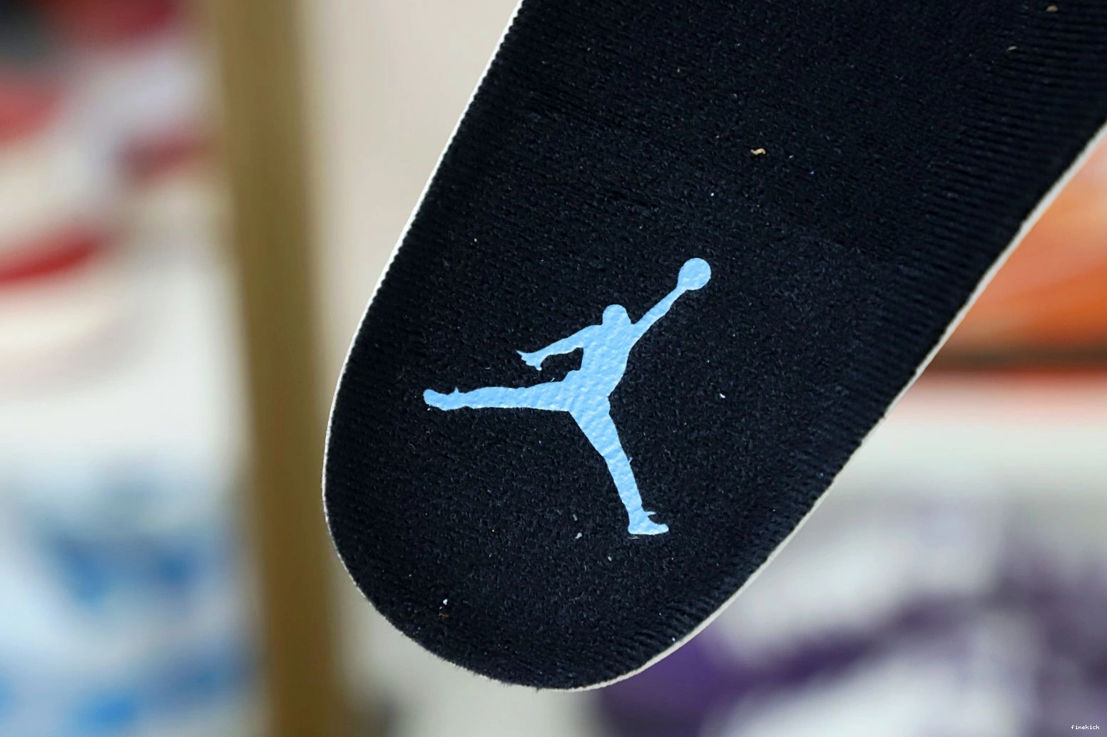 JORDAN 4 BLUE UNIVERSITY AIR 0209